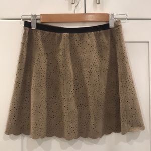 Scalloped mini skirt